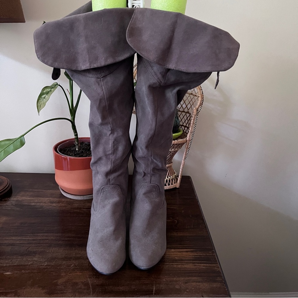 BAMBOO Over the Knee Gray Boots